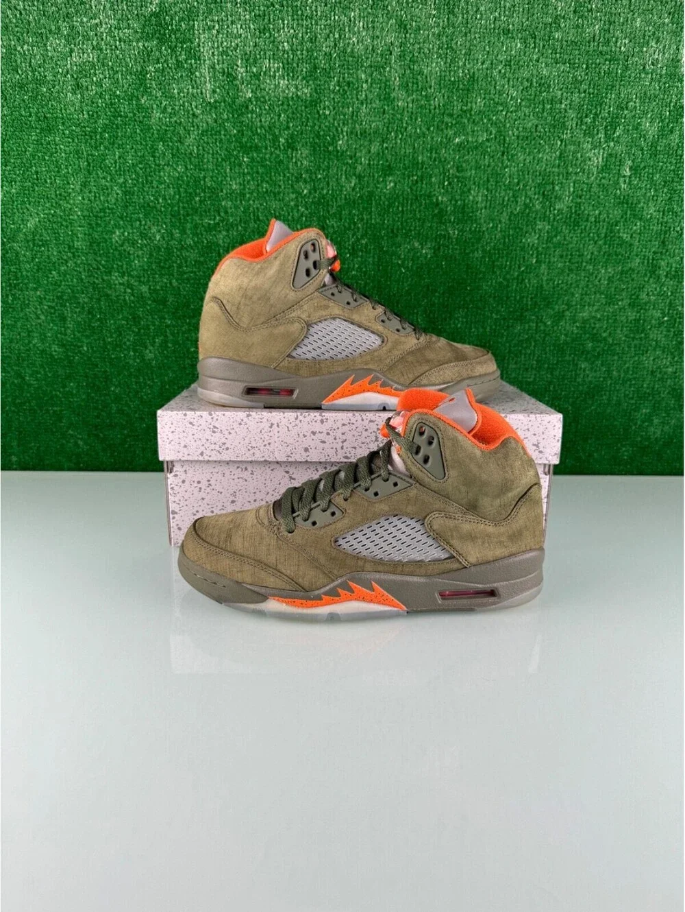 Size 8 - Air Jordan 5 Retro 2024 Olive CLEAN!